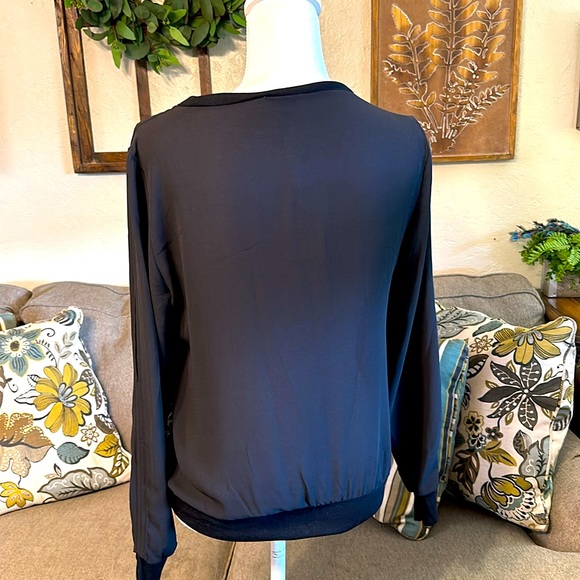 New Cache Open long sleeve sequin bodice black blouse Medium - Picture 5 of 11